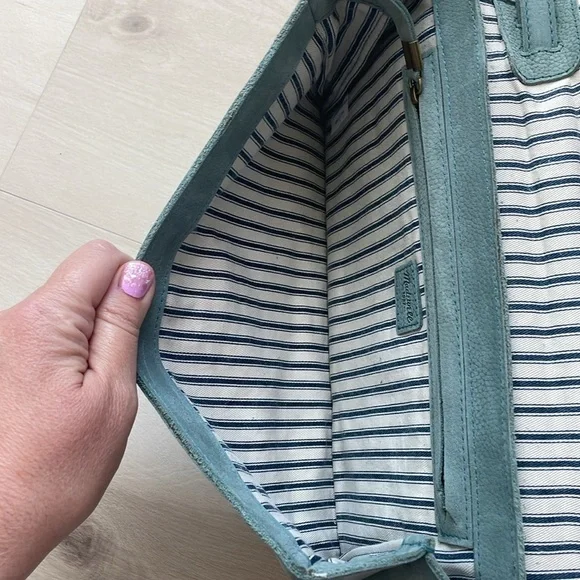 Madewell Eaton blue nubuck leather envelop clutch wristlet - Picture 7 of 7